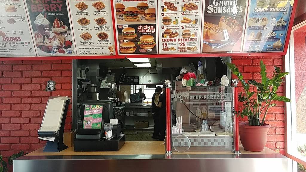 Wienerschnitzel | restaurant | 37119 Fremont Blvd, Fremont, CA 94536, USA | 5107948466 OR +1 510-794-8466