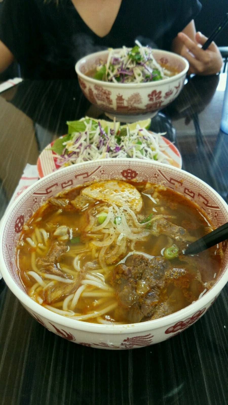 Bun Bo Hue Duc Chuong 2 | restaurant | 13433 Tomball Pkwy, Houston, TX 77086, USA | 8323512633 OR +1 832-351-2633