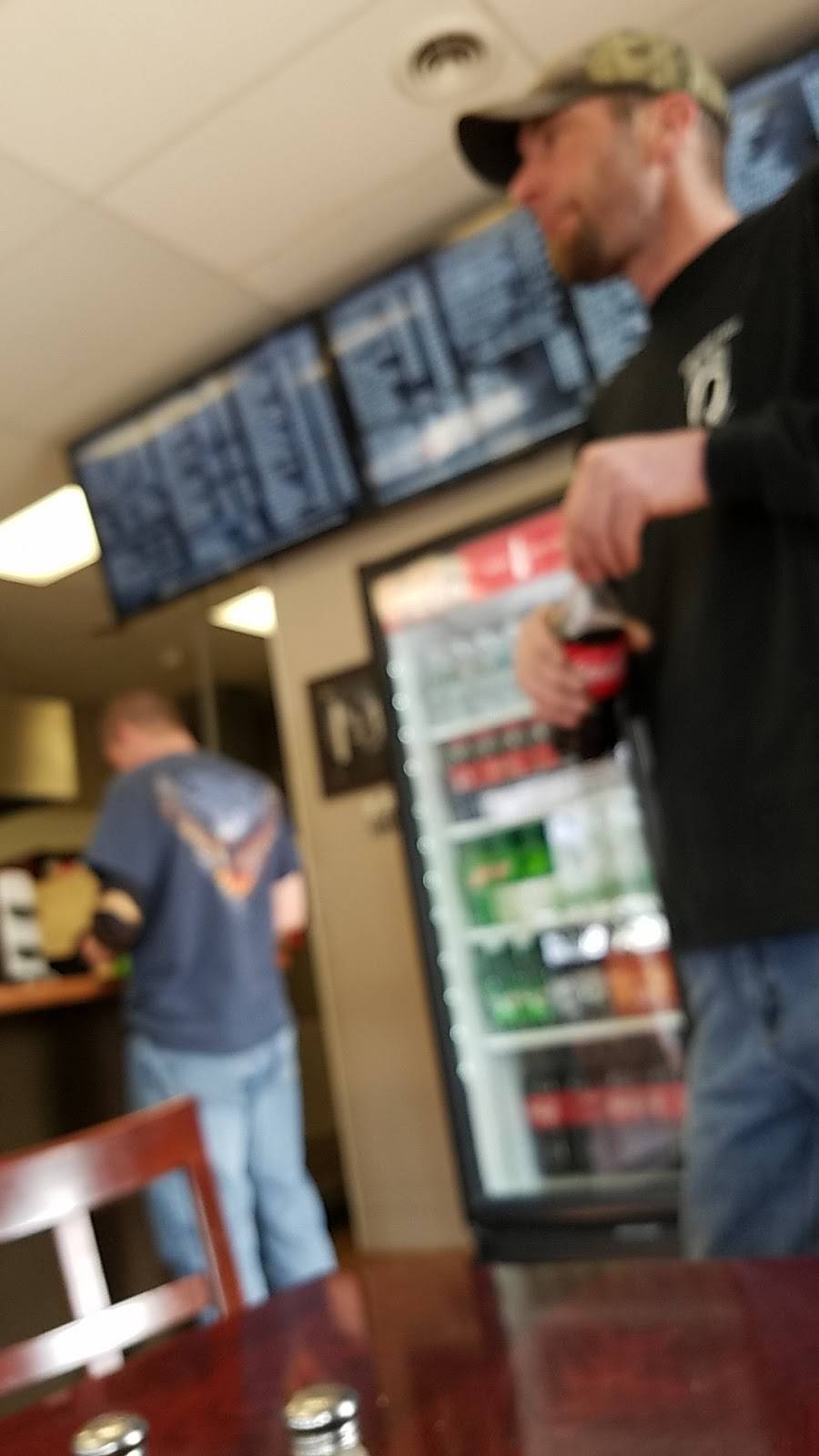 Blackhawk Pizza, Inc | restaurant | 829 S Main St #1, Bellingham, MA 02019, USA | 5088830055 OR +1 508-883-0055