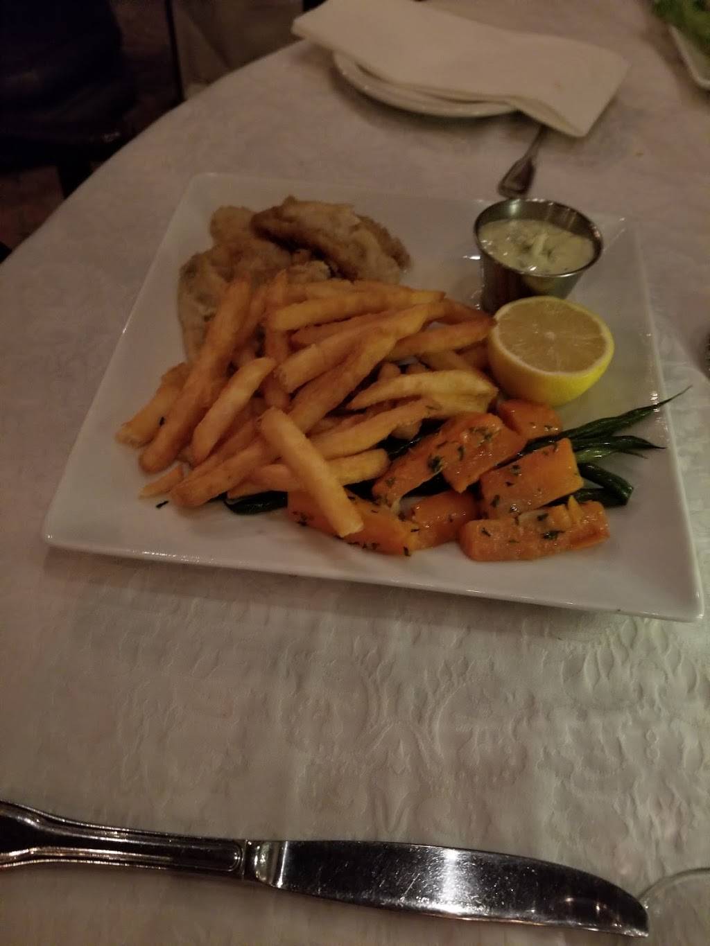 Restaurant Les Freres Moreau | restaurant | 160 Boulevard du Séminaire N, Saint-Jean-sur-Richelieu, QC J3B 5K5, Canada | 4503475559 OR +1 450-347-5559