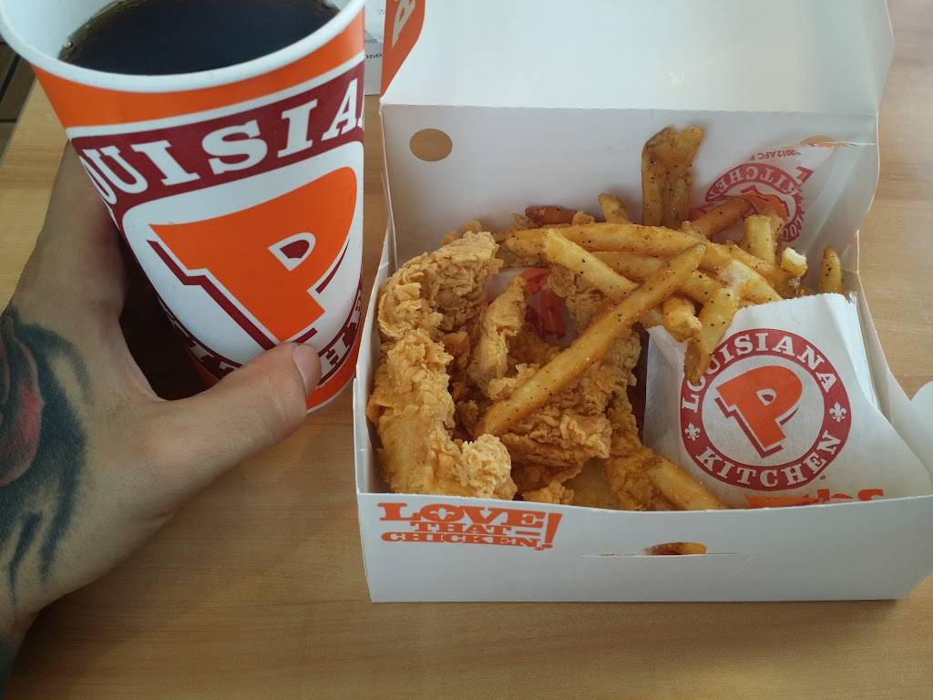 Popeyes Louisiana Kitchen | restaurant | 5534 NW 7th Ave, Miami, FL 33127, USA | 3057548587 OR +1 305-754-8587