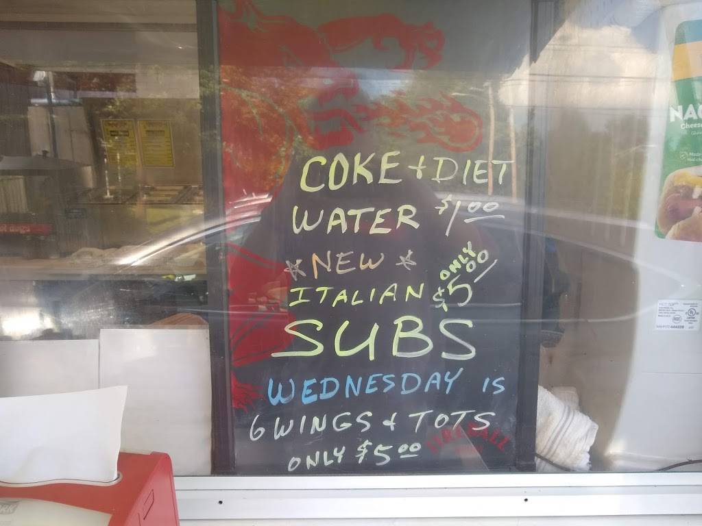 Joses Big Dogs | restaurant | 3028 N High St, Columbus, OH 43202, USA | 6142675515 OR +1 614-267-5515