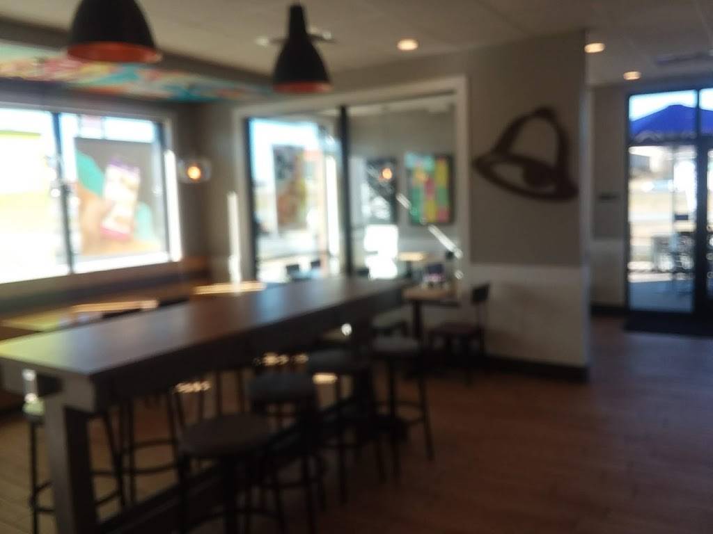 KFC | restaurant | 8726 Seminole Trail, Ruckersville, VA 22968, USA | 4349852232 OR +1 434-985-2232