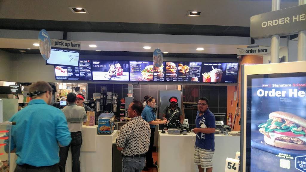 McDonalds | cafe | 2601 Thonotosassa Rd, Plant City, FL 33563, USA | 8137543945 OR +1 813-754-3945