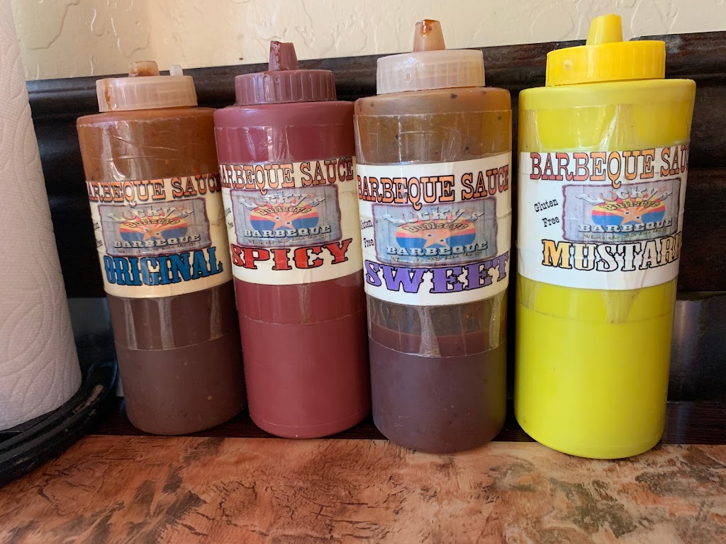 Luckys BBQ & Burgers | meal takeaway | 171 S Hwy 69 # E, Dewey, AZ 86327, USA | 9286320077 OR +1 928-632-0077