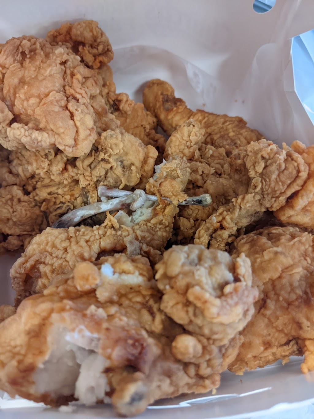 Churchs Chicken | restaurant | 2414 W Oak Ridge Rd, Orlando, FL 32809, USA | 4077302616 OR +1 407-730-2616