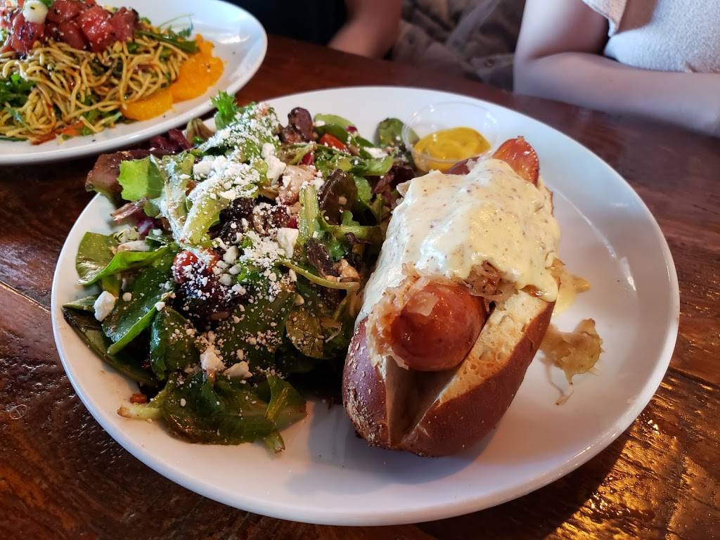 8 bit Brewing Company | restaurant | 26755 Jefferson Ave, Murrieta, CA 92562, USA | 9516772322 OR +1 951-677-2322