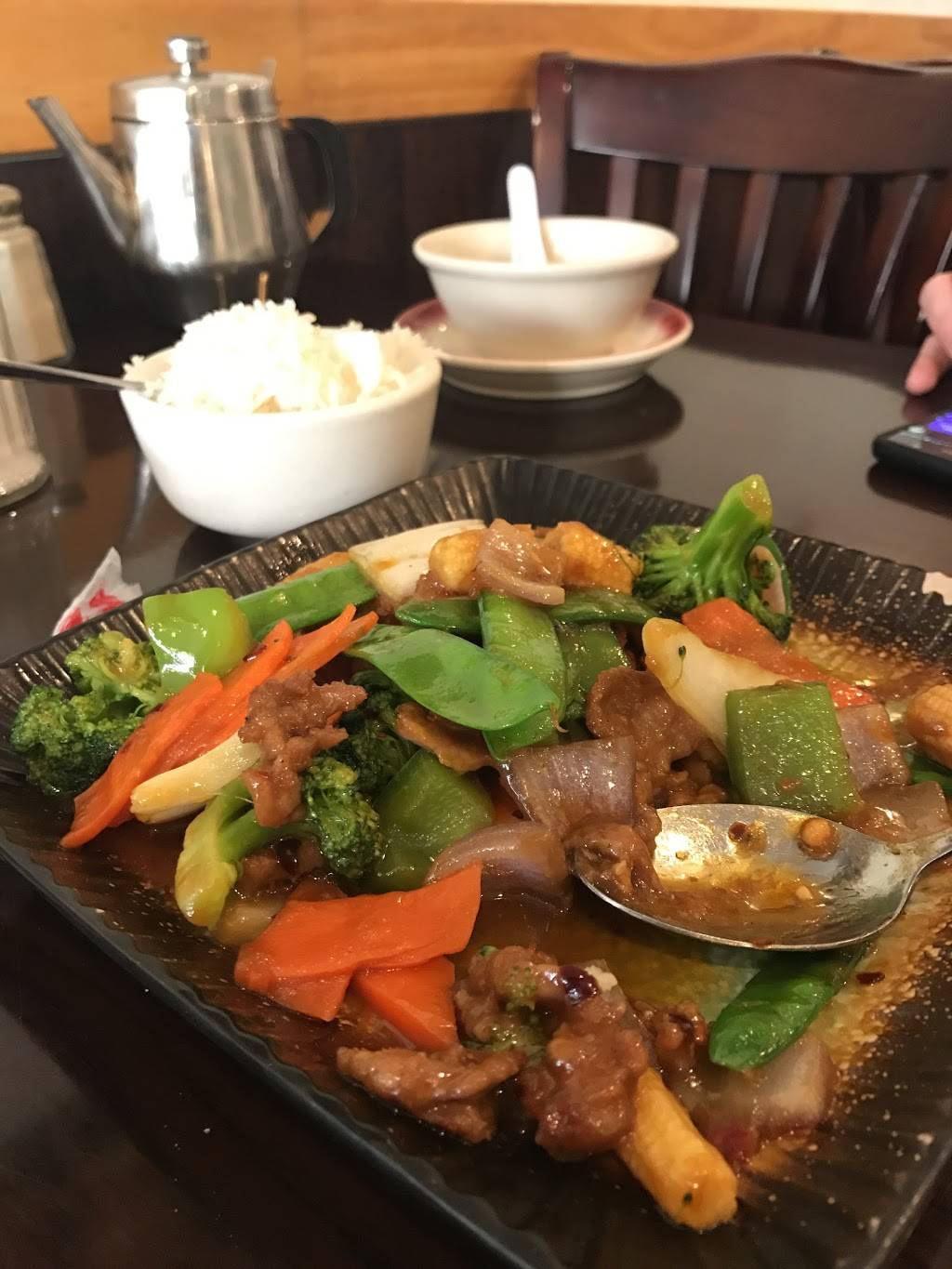 QingDao Garden | restaurant | 2382 Massachusetts Ave, Cambridge, MA 02140, USA | 6174927540 OR +1 617-492-7540