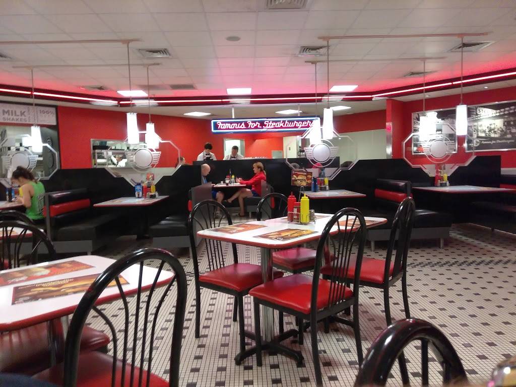 Steak n Shake | restaurant | 677 Gravois Bluffs Blvd, Fenton, MO 63026, USA | 6363494538 OR +1 636-349-4538
