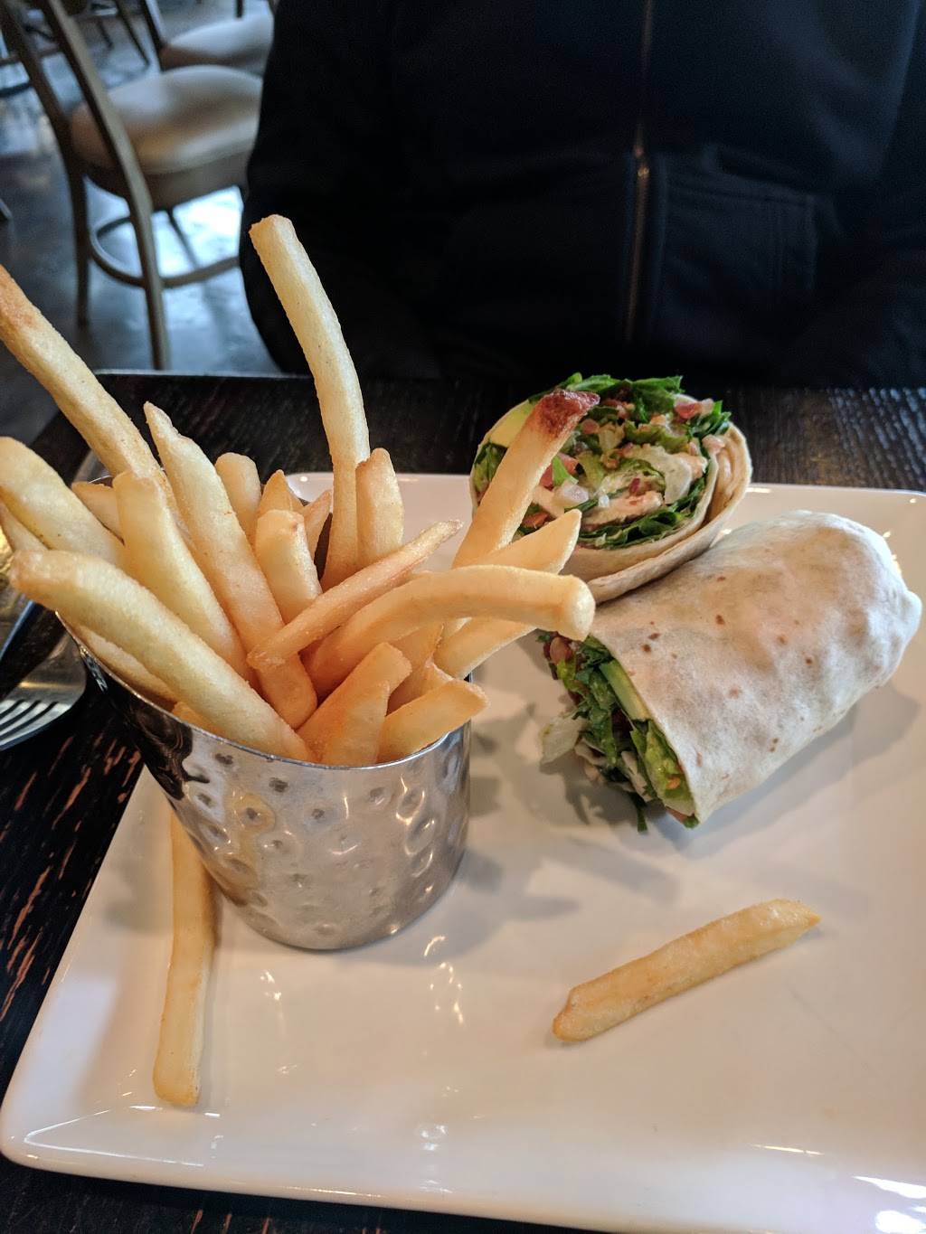 Mikes Grillhouse | restaurant | 3801 Pelandale Ave, Modesto, CA 95356, USA | 2095454500 OR +1 209-545-4500