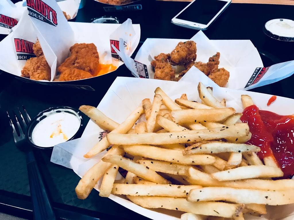 Wing Daddys Express | restaurant | 7911 Artcraft Rd B-1, El Paso, TX 79932, USA | 9155879464 OR +1 915-587-9464