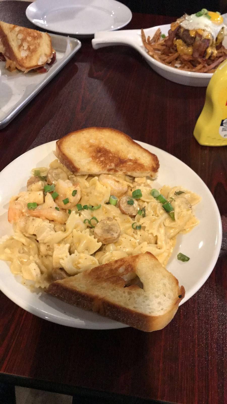 Club Seats Grille | restaurant | 2600 Main St Unit 102, Hilton Head Island, SC 29926, USA | 8433632582 OR +1 843-363-2582