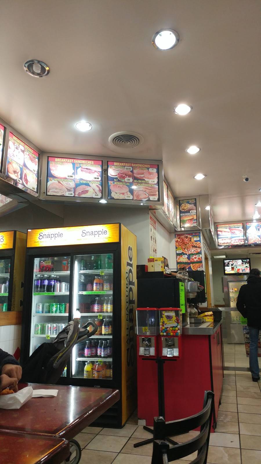 Kennedy Fried Chicken | restaurant | 179-51 Hillside Avenue, Jamaica, NY 11432, USA | 7182064075 OR +1 718-206-4075