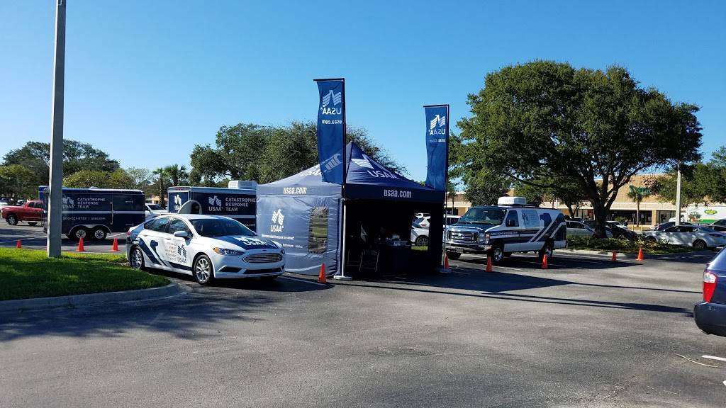 South Beach Regional | shopping mall | 3740-4194 3rd St S, Jacksonville Beach, FL 32250, USA | 9045987000 OR +1 904-598-7000