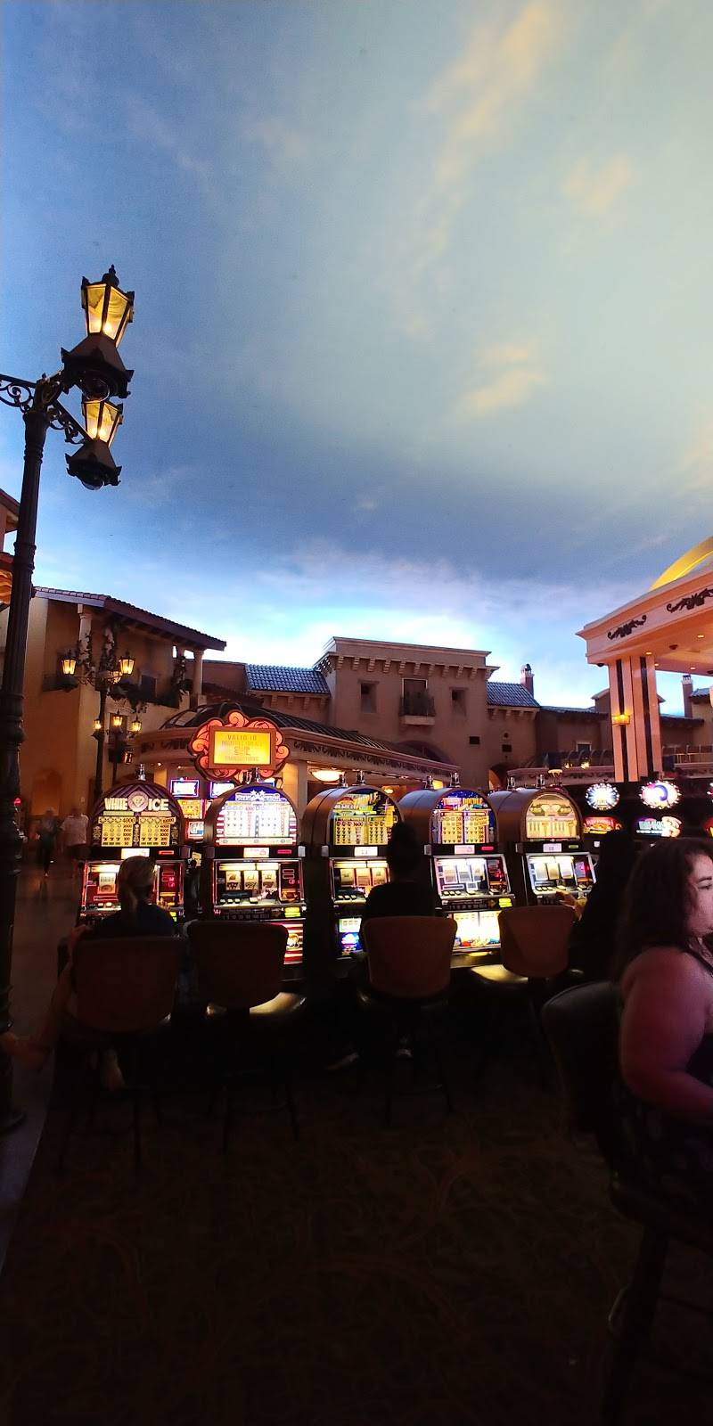 Festa International Buffet | restaurant | 5655 W Valencia Rd, Tucson, AZ 85757, USA | 8557657829 OR +1 855-765-7829