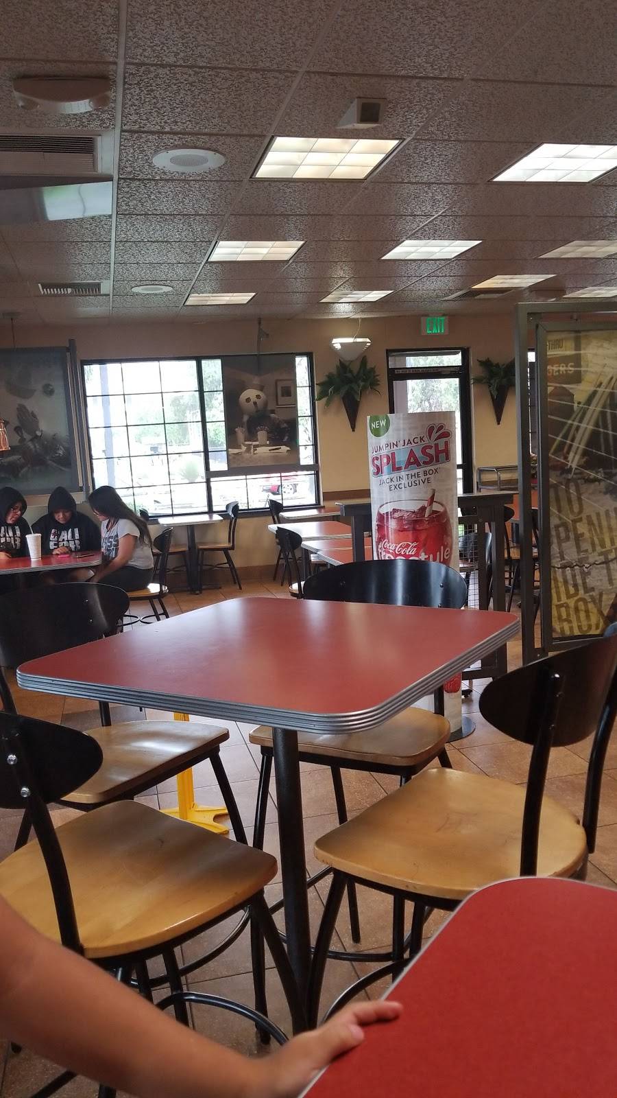 Jack in the Box | restaurant | 1491 Sixth St, Norco, CA 92860, USA | 9517371496 OR +1 951-737-1496