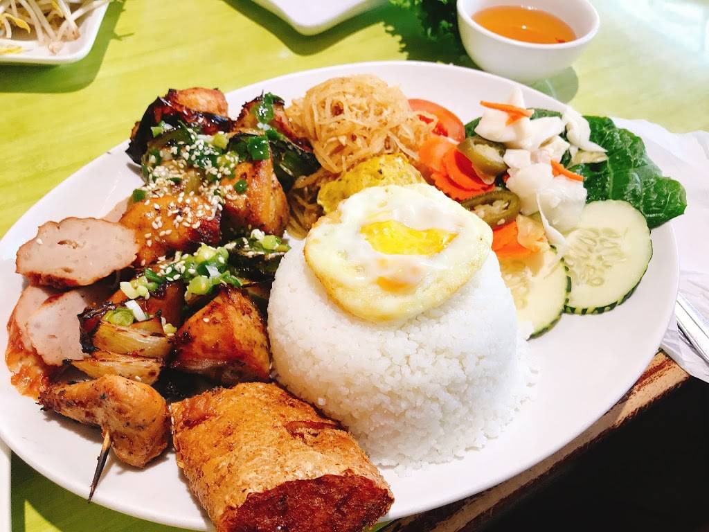 Bistro B | restaurant | 9780 Walnut St #340, Dallas, TX 75243, USA | 2145759885 OR +1 214-575-9885