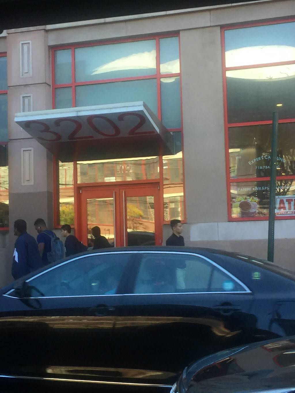 Seattle Cafe | cafe | 3202 Queens Blvd # A, Long Island City, NY 11101, USA | 7187840002 OR +1 718-784-0002