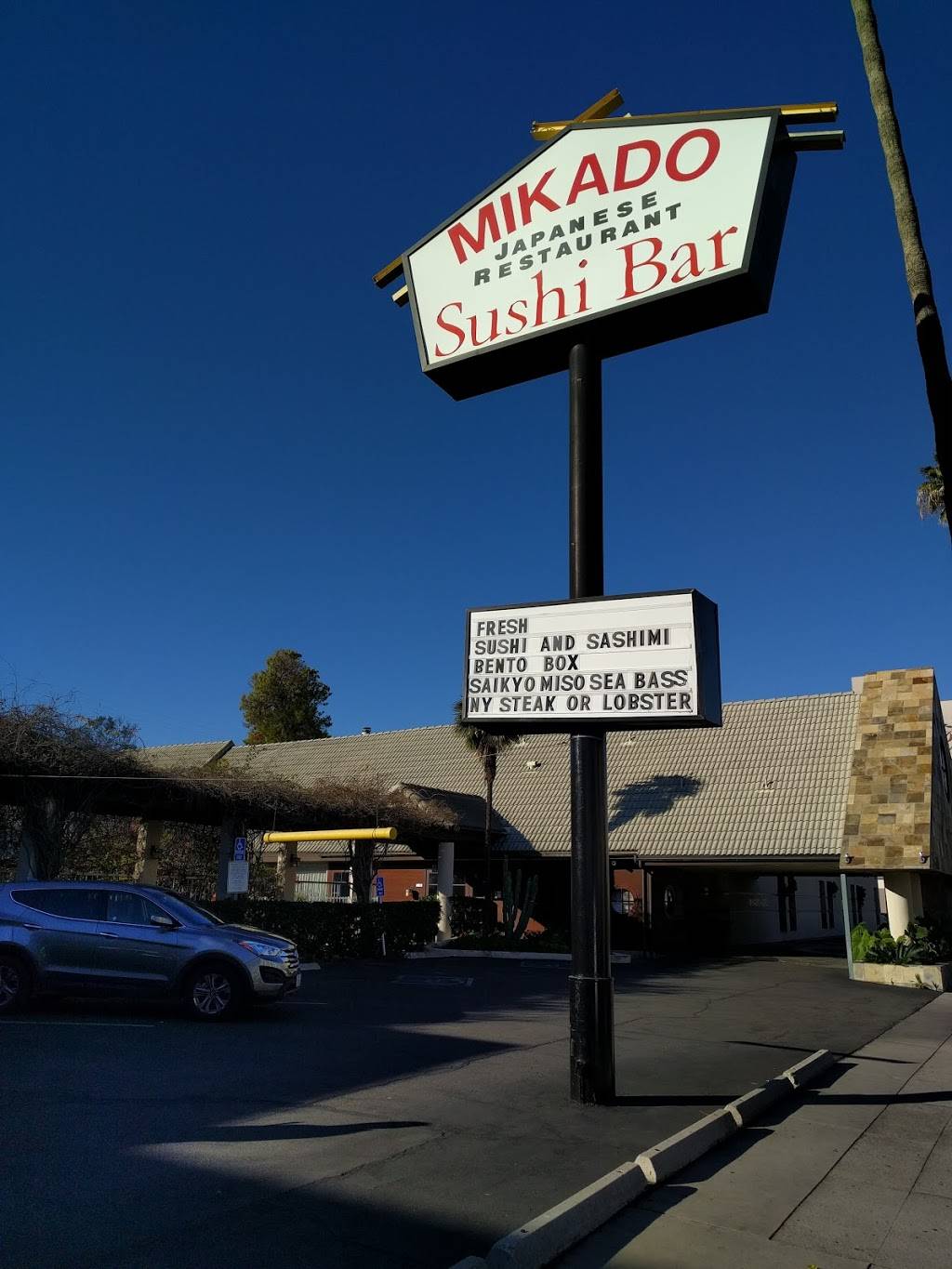 Mikado Sushi Bar | restaurant | 12600 Riverside Dr, Valley Village, CA 91607, USA | 8187631963 OR +1 818-763-1963