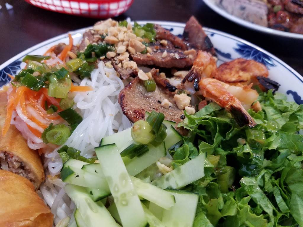 Pho Hai | restaurant | 1263 N Grand Ave, Walnut, CA 91789, USA | 9095951521 OR +1 909-595-1521