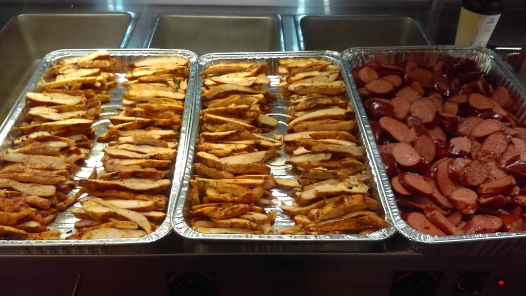 Two Podners Bar-B-Que & Seafood | restaurant | 1441 Robert B Cullum Blvd, Dallas, TX 75210, USA | 2144215387 OR +1 214-421-5387