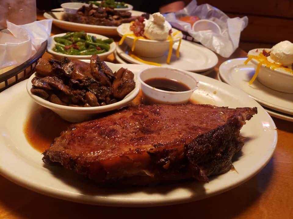 Cabos Restaurant and Lounge | night club | 777 N Pinal Ave, Casa Grande, AZ 85122, USA | 5204263500 OR +1 520-426-3500