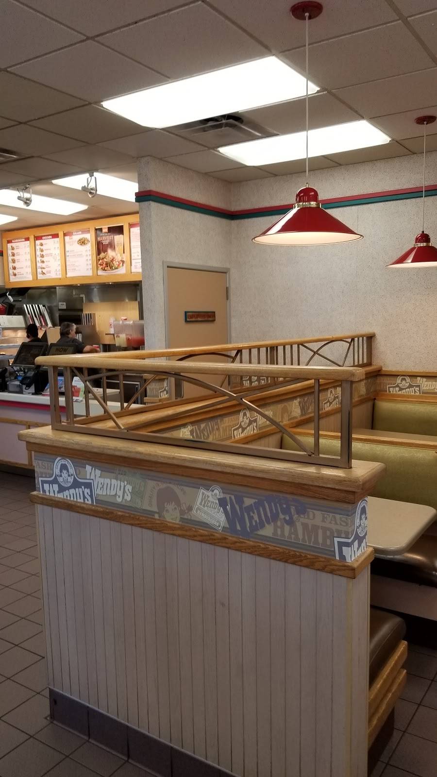 Wendys | restaurant | 1871 Golf Rd, Schaumburg, IL 60194, USA | 8478854563 OR +1 847-885-4563