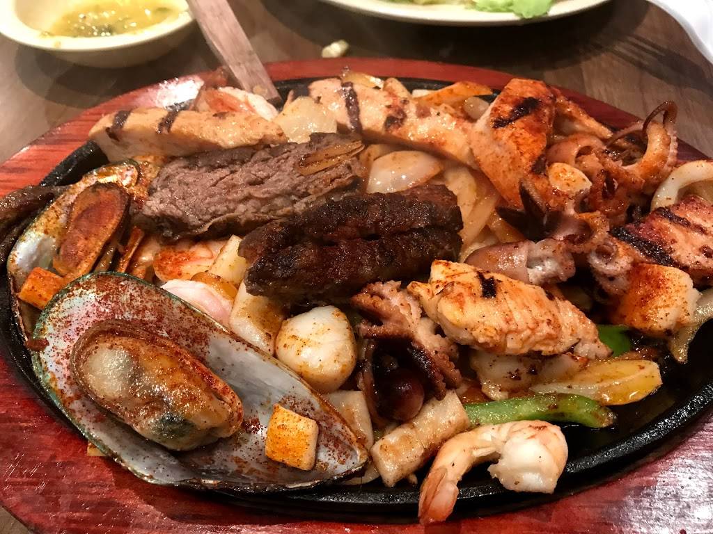 Ostioneria Michoacan | restaurant | 25919 Interstate 45 N A, Spring, TX 77380, USA | 2812926811 OR +1 281-292-6811
