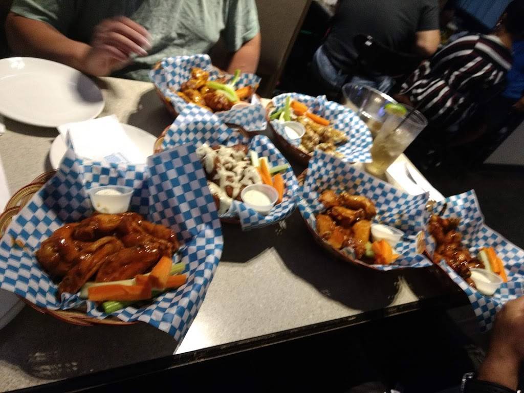 Fanzone Wings & Ribs | restaurant | 1168 Kennedy Rd, Scarborough, ON M1P 2C1, Canada | 4165510415 OR +1 416-551-0415