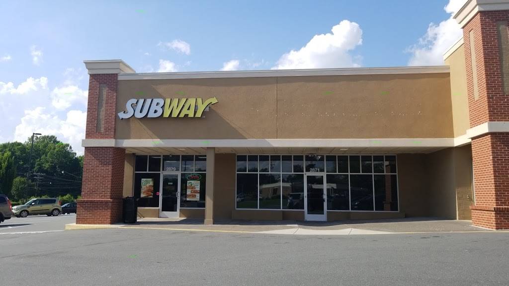 Subway | restaurant | 2879 Reynolda Rd, Winston-Salem, NC 27106, USA | 3367256145 OR +1 336-725-6145