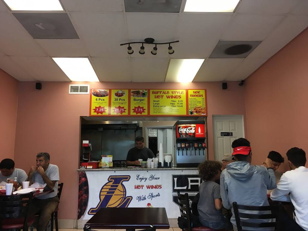 Crazy Hot Wings | restaurant | 7102 Foothill Blvd, Tujunga, CA 91042, USA | 8183521883 OR +1 818-352-1883