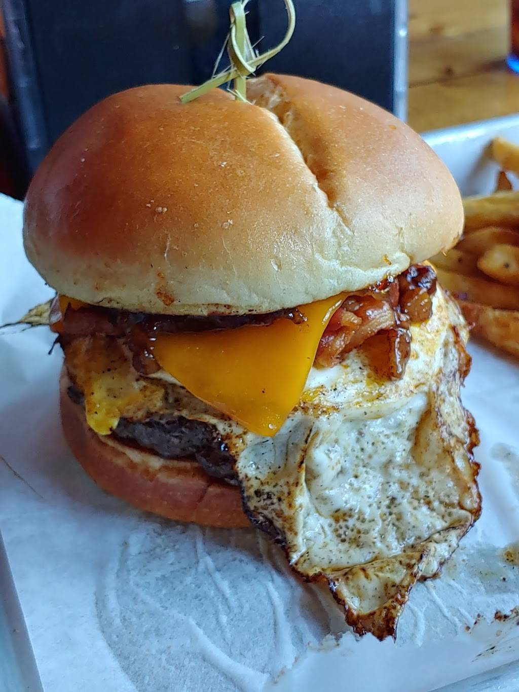 Cashmans Pub | restaurant | 370 Cherry St, Macon, GA 31201, USA | 4782199703 OR +1 478-219-9703