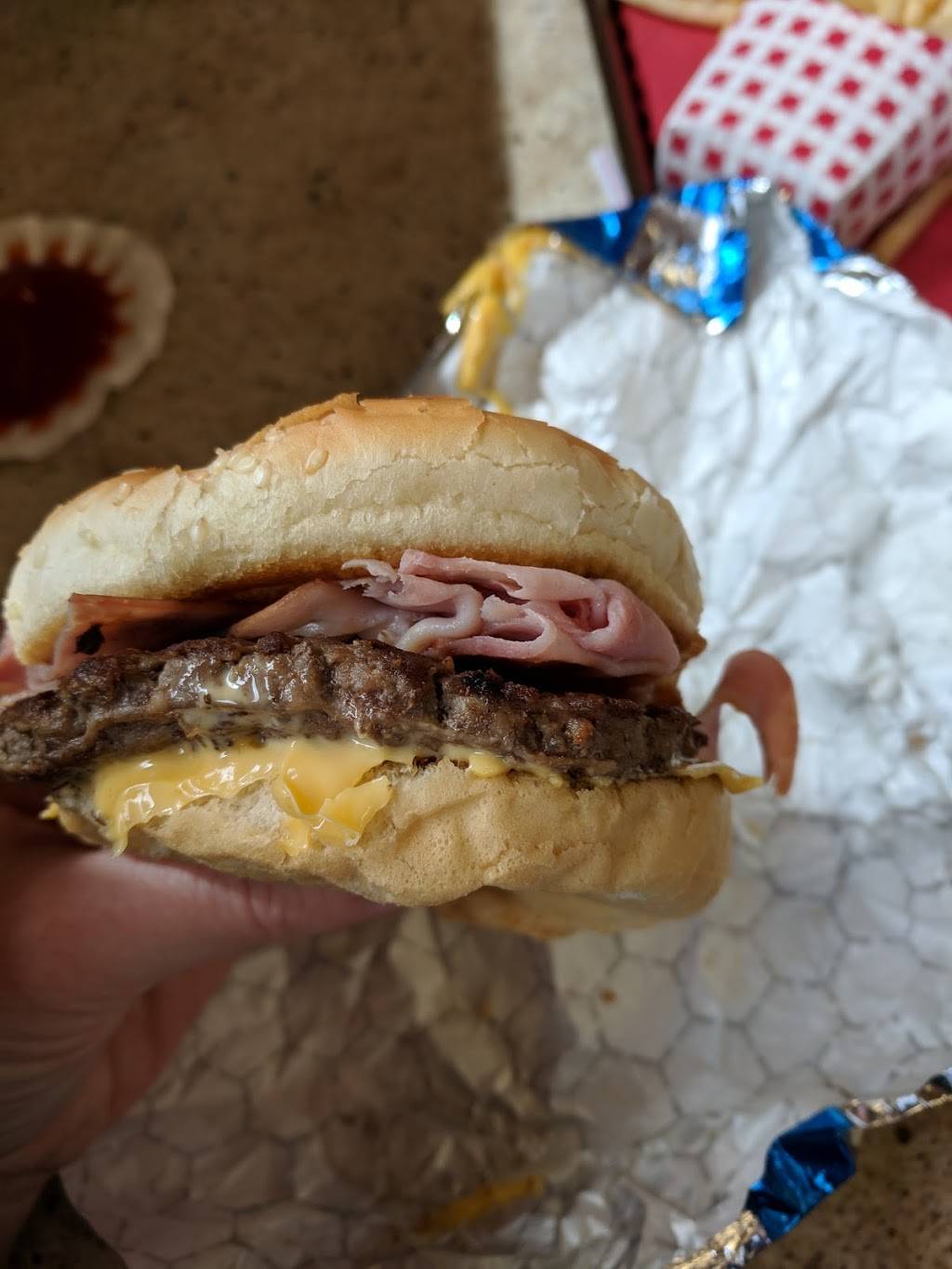 Roneys | restaurant | 314 Chamber Dr, Milford, OH 45150, USA | 5138314000 OR +1 513-831-4000