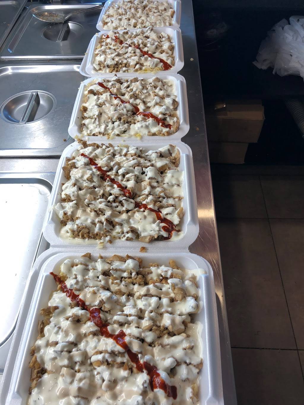 Lazeez Shawarma | restaurant | 6740 Meadowvale Town Centre Cir, Mississauga, ON L5N 4B7, Canada | 9058264466 OR +1 905-826-4466