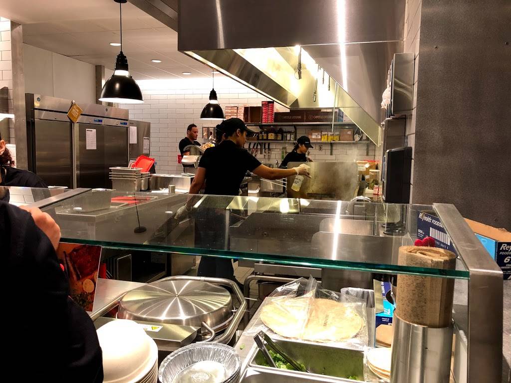 Chipotle Mexican Grill | restaurant | 1091 Posner Blvd, Davenport, FL 33837, USA | 8635880448 OR +1 863-588-0448