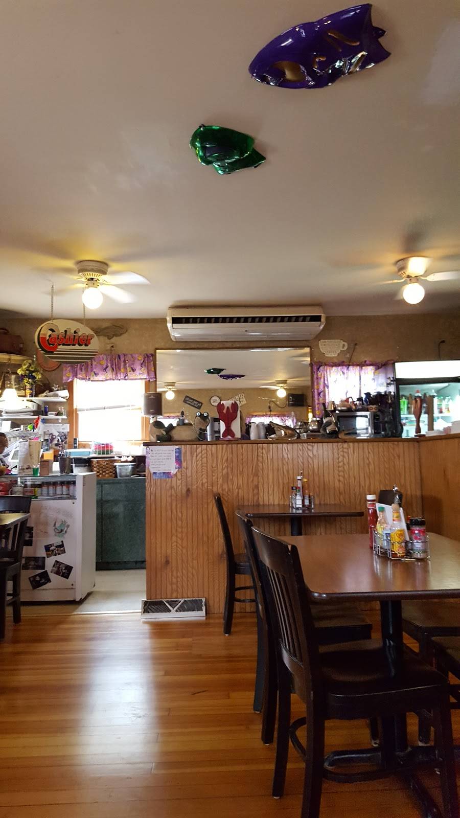 Cajun Connection | meal takeaway | 897 US-6, North Utica, IL 61373, USA | 8156679855 OR +1 815-667-9855