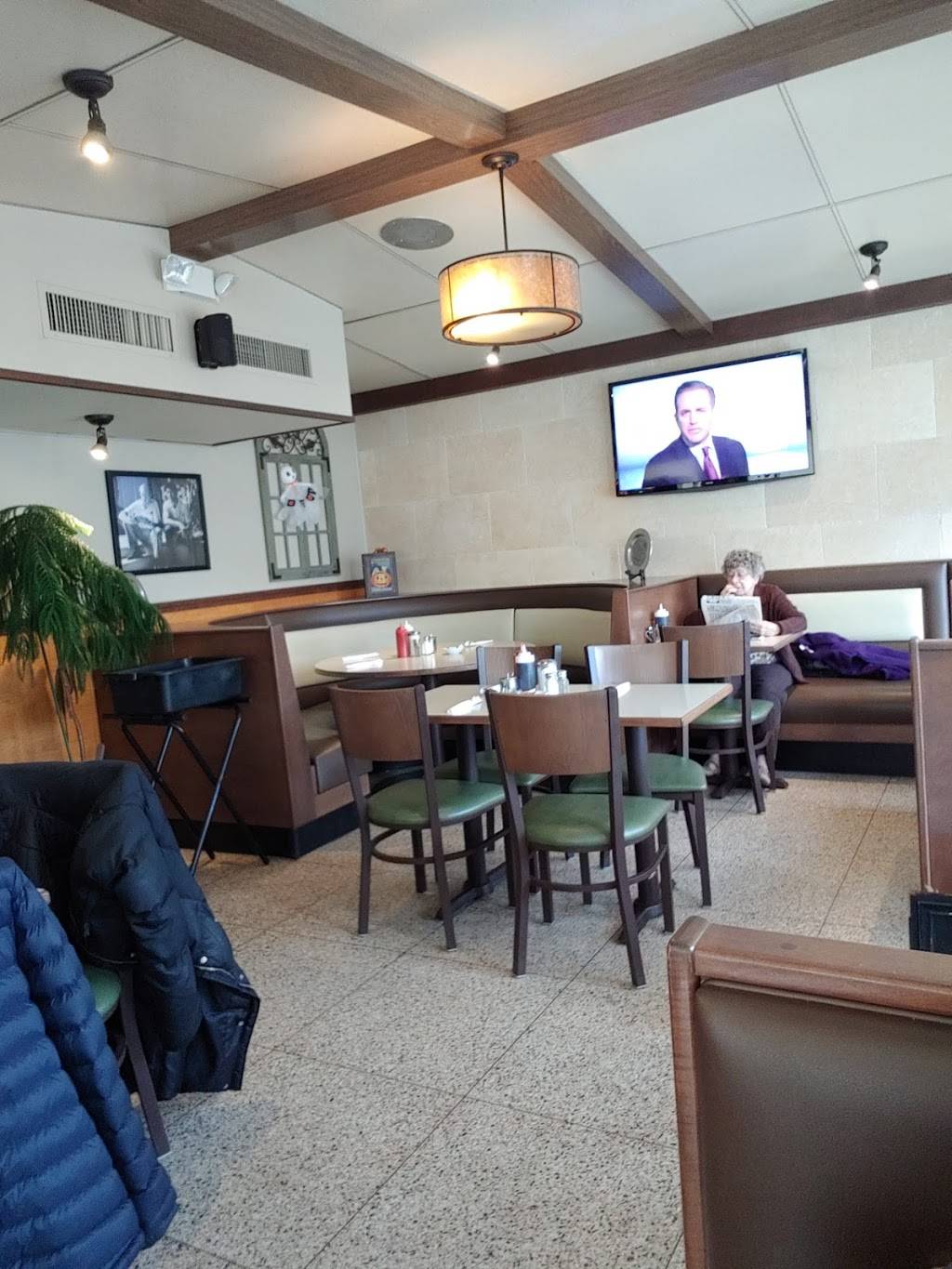 Blue Sky Diner | restaurant | 273 Ferry Blvd, Stratford, CT 06615, USA | 4752824400 OR +1 475-282-4400