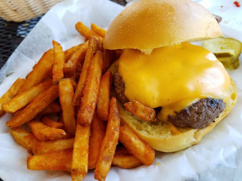 Dutch House Tavern | restaurant | 24-07 Fair Lawn Ave, Fair Lawn, NJ 07410, USA | 2017969886 OR +1 201-796-9886