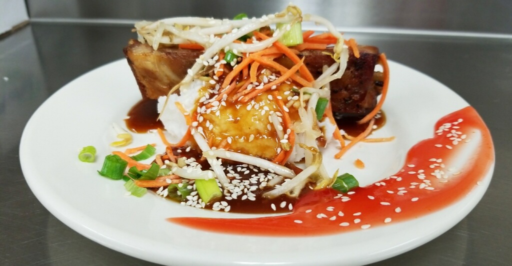 Showplace Cafeteria | restaurant | 1 Enterprise St #2, Harrisburg, SD 57032, USA | 6057432200 OR +1 605-743-2200