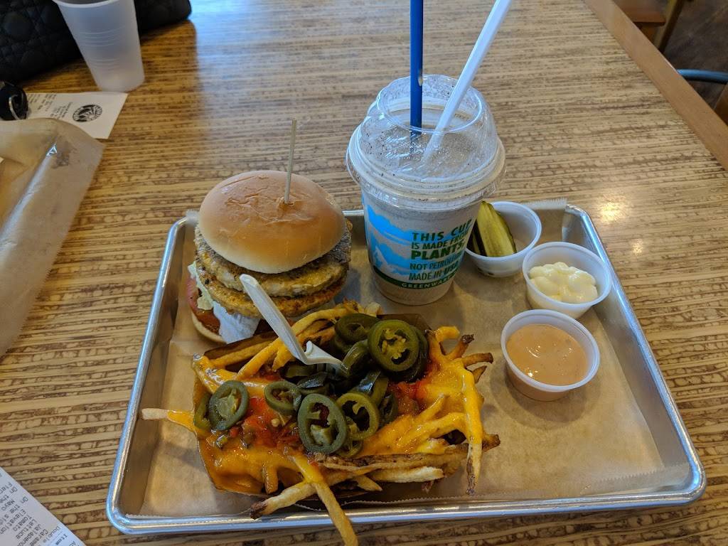 Elevation Burger | restaurant | 142 Branch Rd SE, Vienna, VA 22180, USA | 7038657277 OR +1 703-865-7277