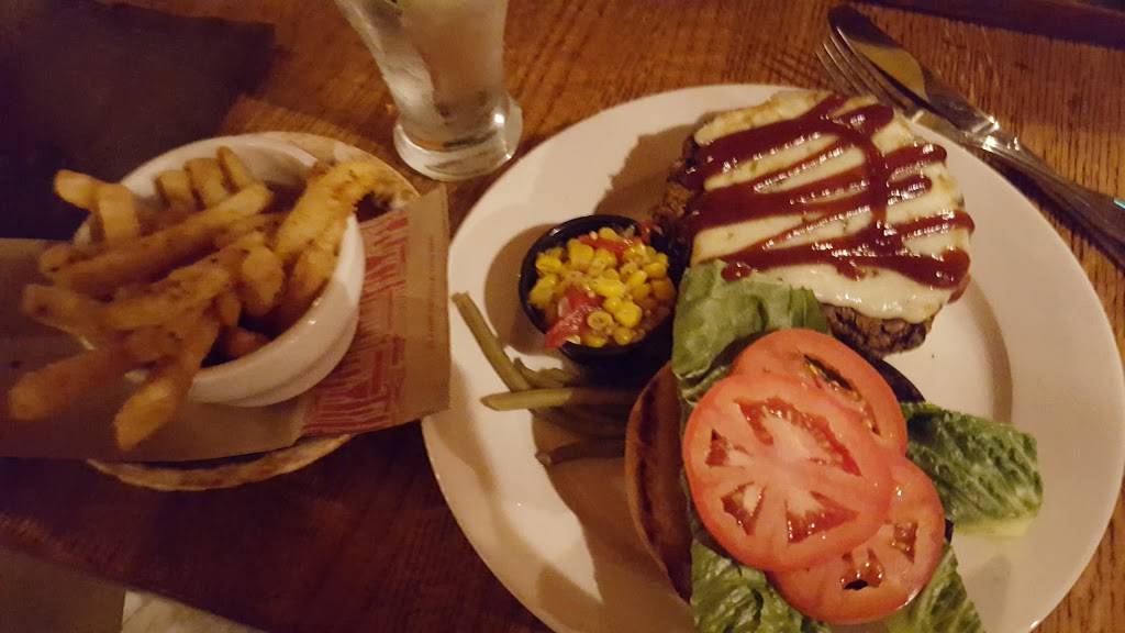 Watershed Tavern and Brewery | restaurant | 4334, 301 Adams Pond Rd, Boothbay, ME 04537, USA | 2076333411 OR +1 207-633-3411