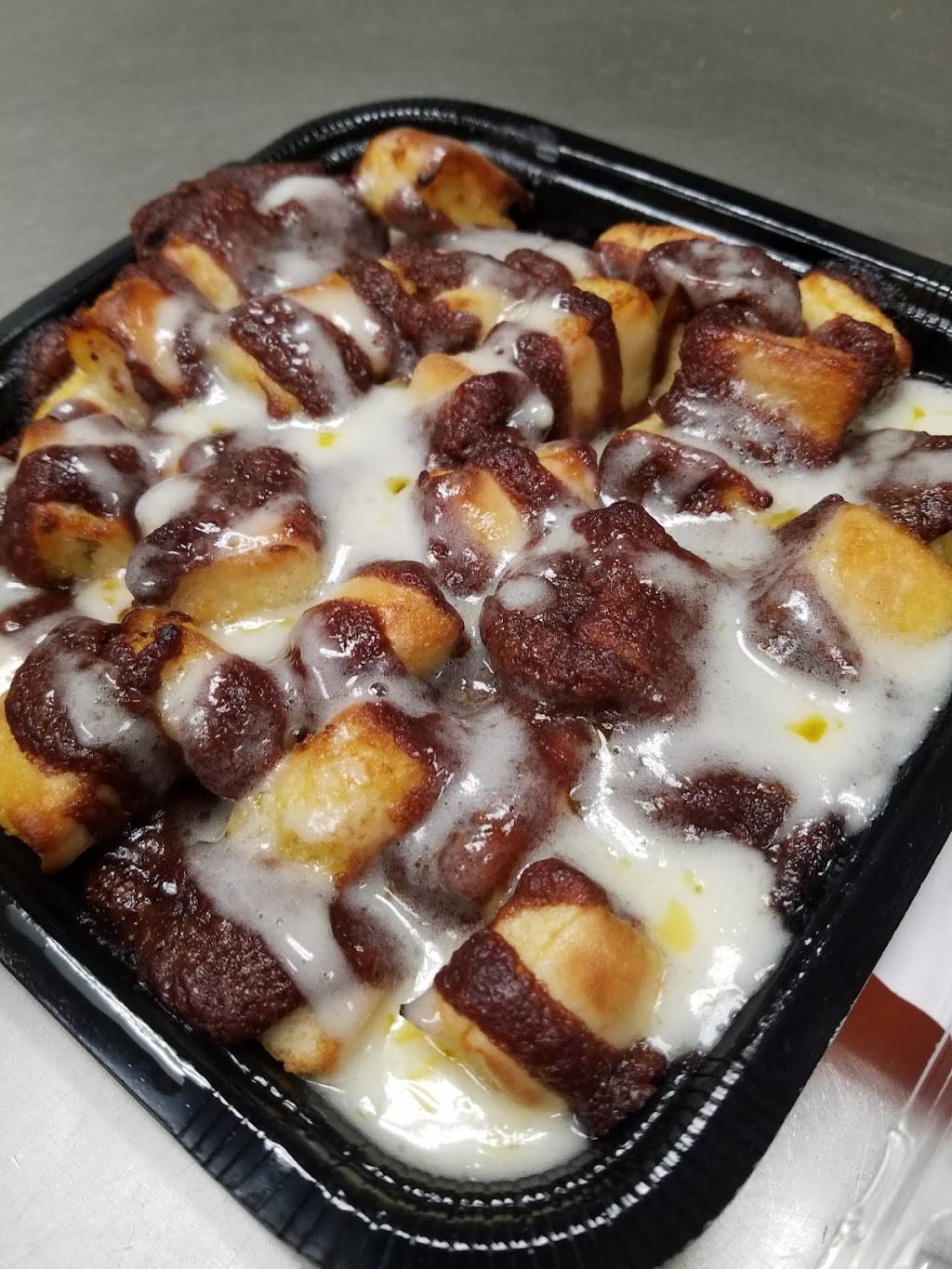 Little Caesars Pizza | meal takeaway | 1944 W Stadium Blvd, Ann Arbor, MI 48103, USA | 7346658621 OR +1 734-665-8621