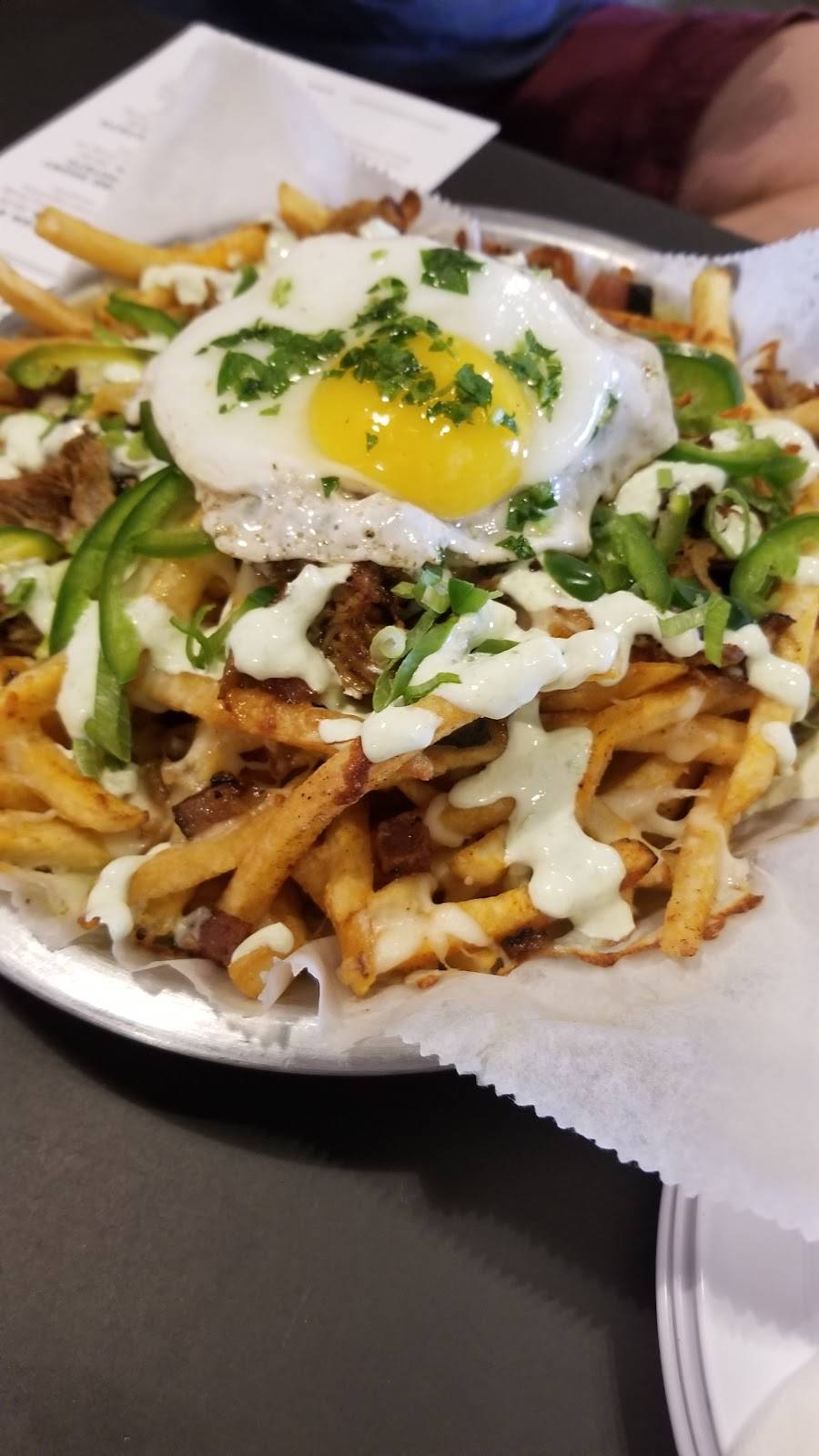 Carolina Watershed | restaurant | 141 E Carolina Ave, Memphis, TN 38126, USA | 9015044749 OR +1 901-504-4749