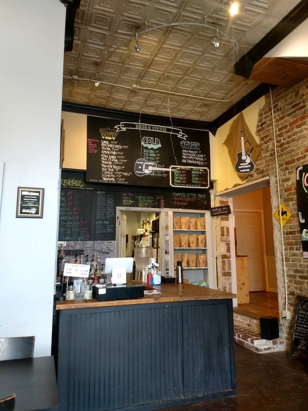 Crave | cafe | 209 Court St, Tupelo, MS 38801, USA | 6622605024 OR +1 662-260-5024