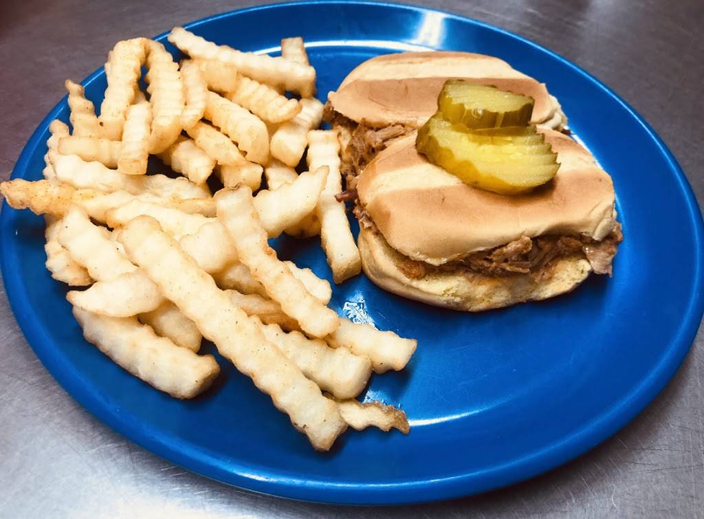 Gophers Southern Cooking & BBQ | restaurant | 515 W JL Tyre St, Screven, GA 31560, USA | 9125792785 OR +1 912-579-2785