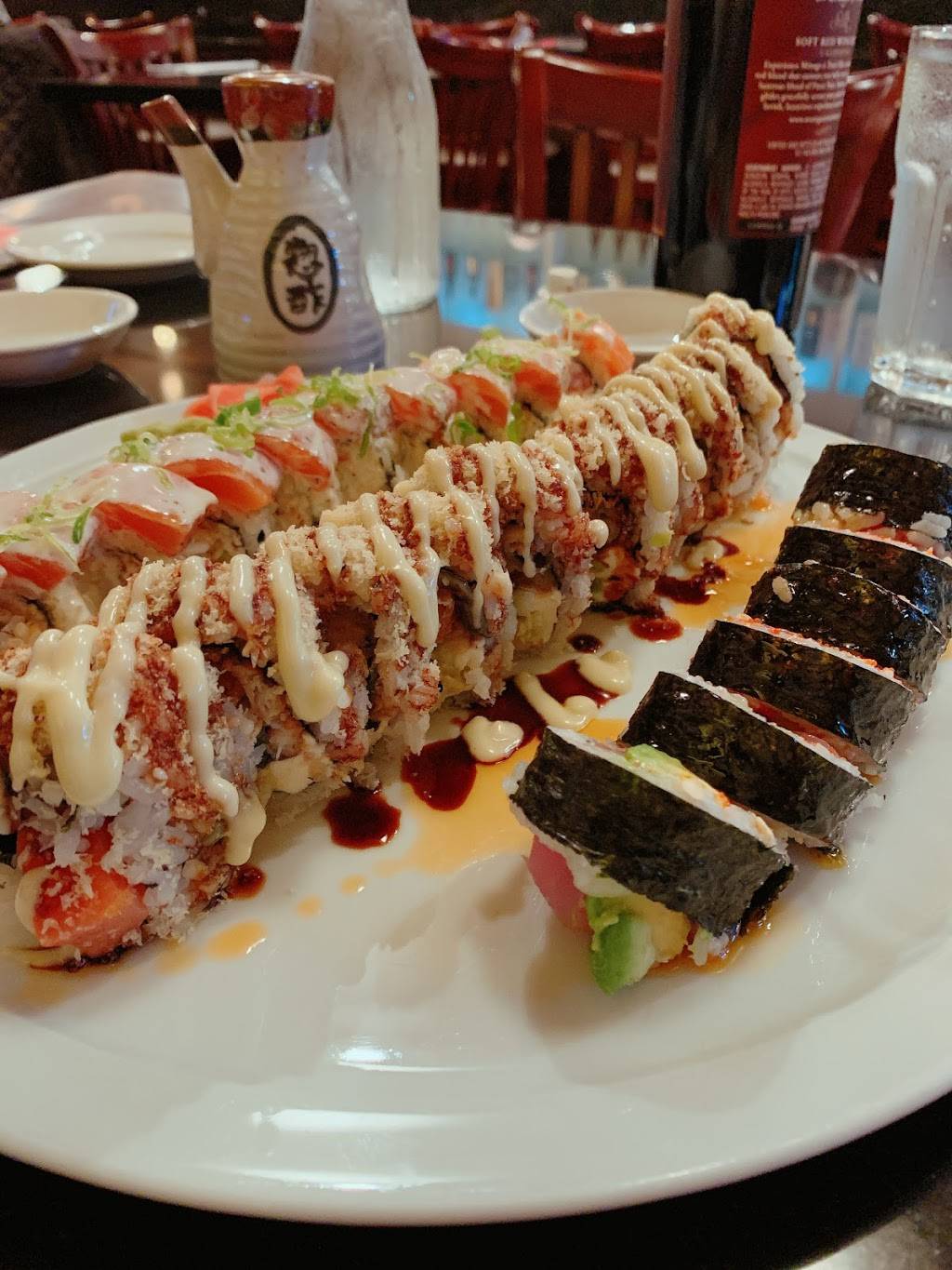 Jieyi Sushi | restaurant | 1178 N Milwaukee Ave, Chicago, IL 60642, USA | 7732925885 OR +1 773-292-5885