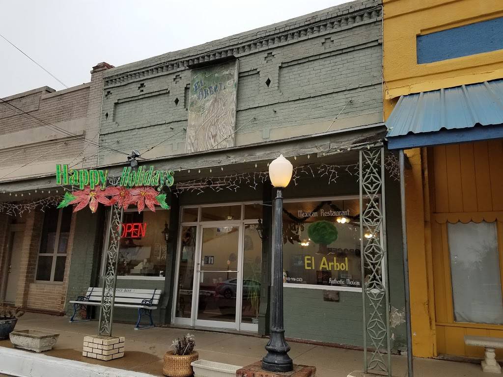 El Arbol | restaurant | 107 E Main St, Wolfe City, TX 75496, USA | 9034962323 OR +1 903-496-2323