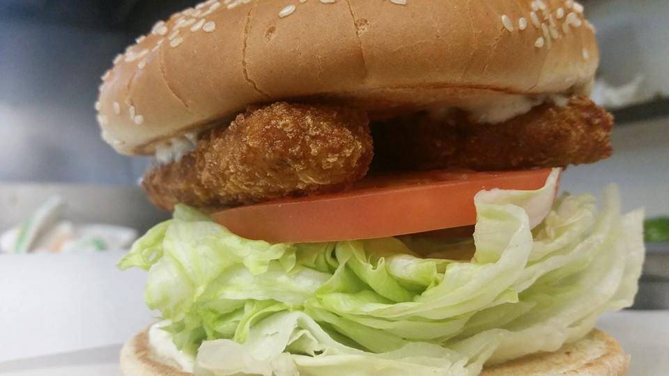 Johns Burgers | restaurant | 3019 F St, Bakersfield, CA 93301, USA | 6613267600 OR +1 661-326-7600