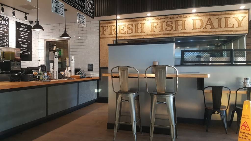 California Fish Grill | restaurant | 3801 N Lakewood Blvd, Long Beach, CA 90808, USA | 5624201010 OR +1 562-420-1010