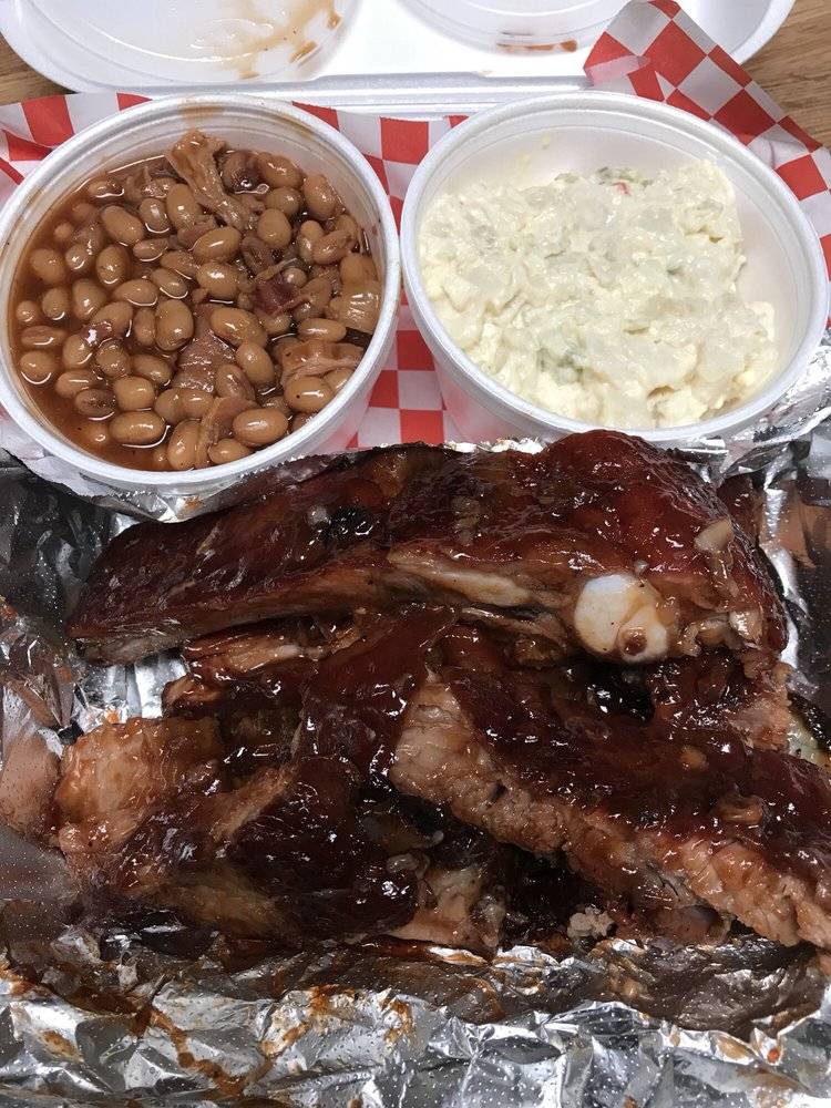 Sams BBQ & Grill | meal takeaway | 31611 Castaic Rd, Castaic, CA 91384, USA | 6612957195 OR +1 661-295-7195